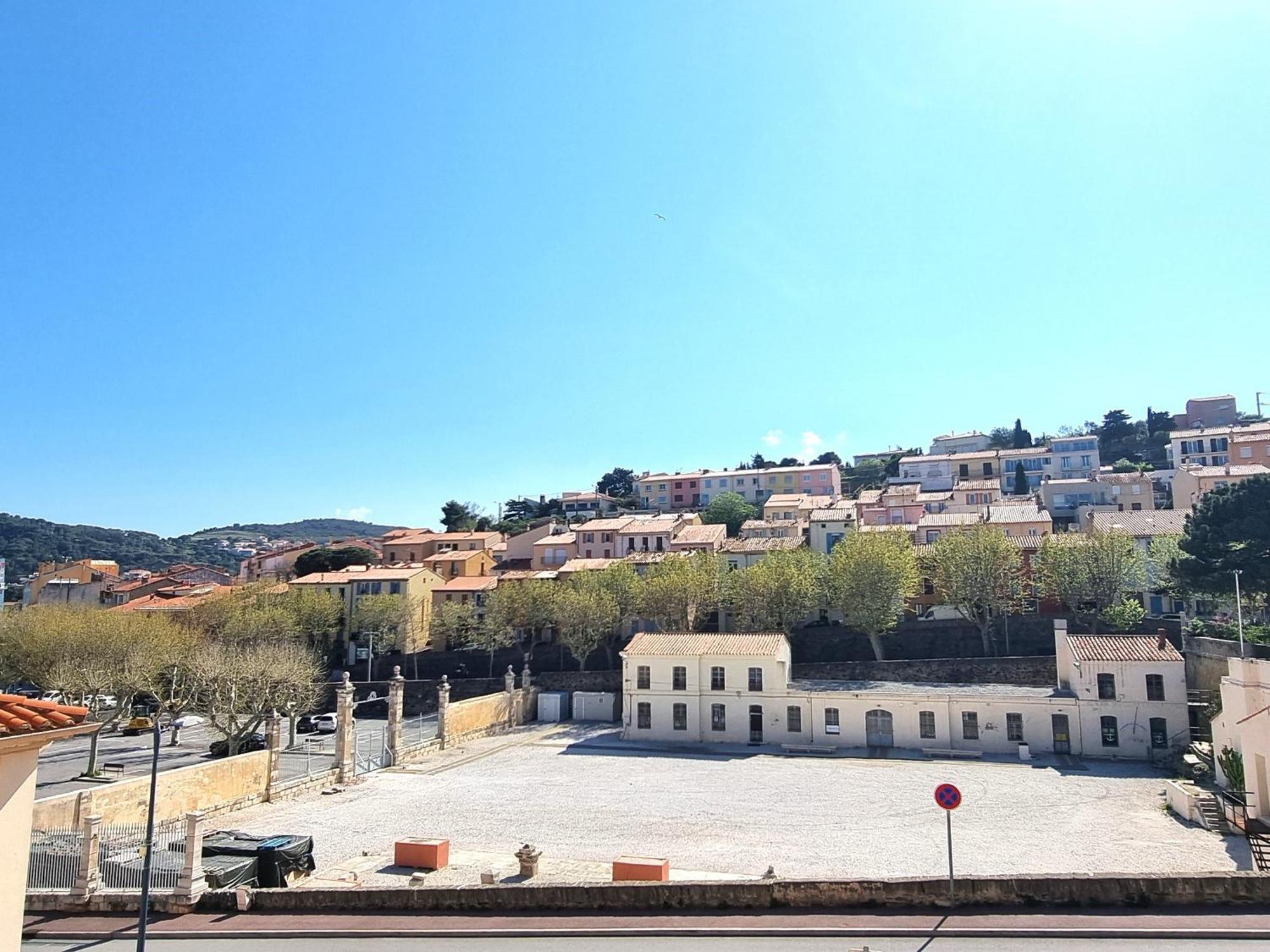 Appartement En Duplex 4 Couchages Au Coeur De Port-Vendres, Face A La Place De L'Obelisque - Fr-1-309-337 Port Vendres Exterior photo